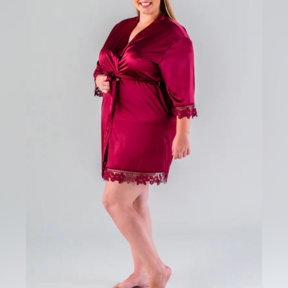 Satin and Lace maroon Robe (wedding) NEW